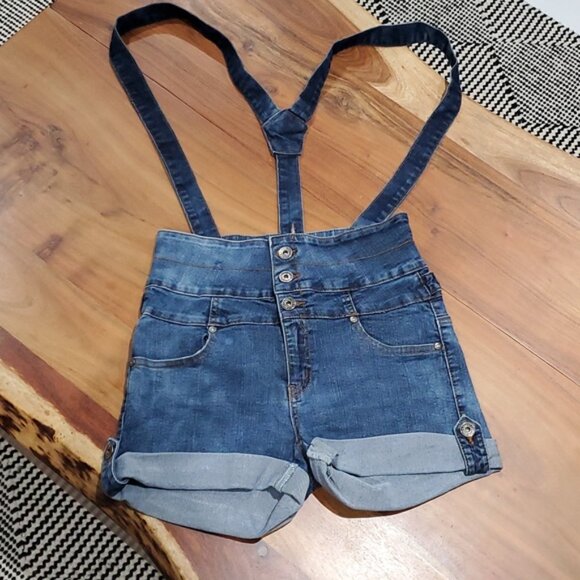 Vintage Y2K Retro High Rise Overall Shorts Adjustable straps - Picture 12 of 15